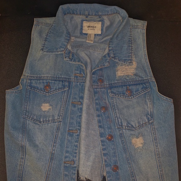 sleeveless denim jacket forever 21